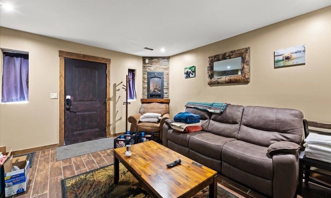 Coolin Casa | Lookout Lodge at Cavanaugh's