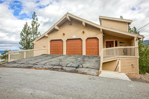 Zephyr Cove Casa | Lookout Lodge