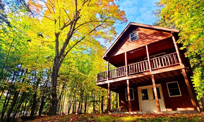 Beaver Cove Cabina | Loon Dream - Waterfront Cabin-Direct ATV Access