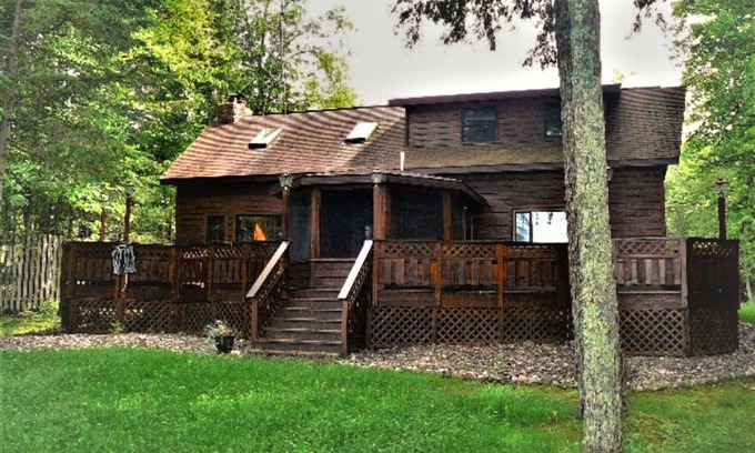 Butternut Cabina | Loon Landing on Schnur Lake | 3 Bed, 1 Bath