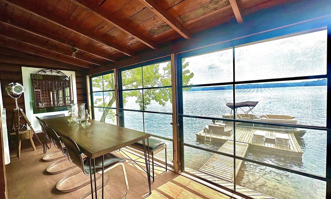 Minden Hills Cabaña | *LOONS LANDING * Gull Lake 2 Cottages + Sauna + Fishing + 700 FT Lake Frontage