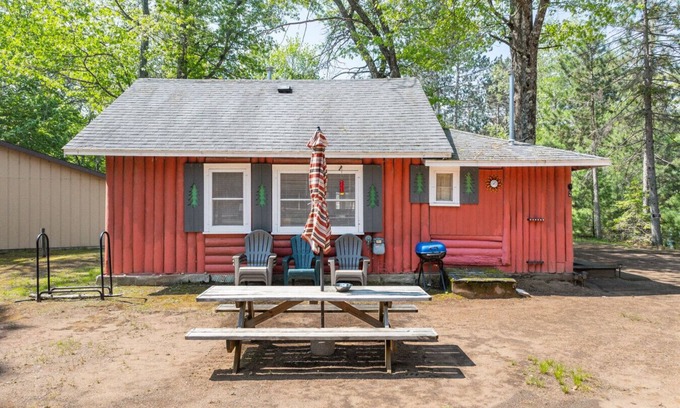 St Germain Cabina | Loons Landing Legacy