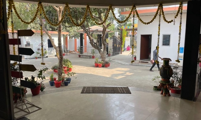 Gorakhpur Casa | Lord Buddha Guest House