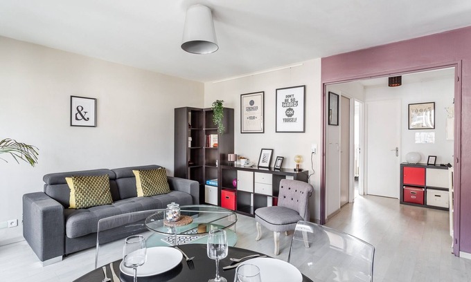 Bourg-l'Eveque Apartamento | LORGERIL - appartement 2 chambres proche du Mail