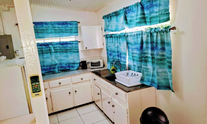 Crown Point Cabaña | Lorna Cottage Sandy Point