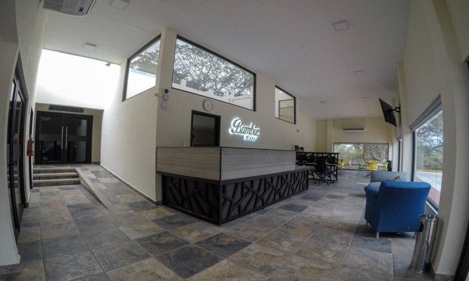 Cotaxtla Hotel | LOS BAMBUES