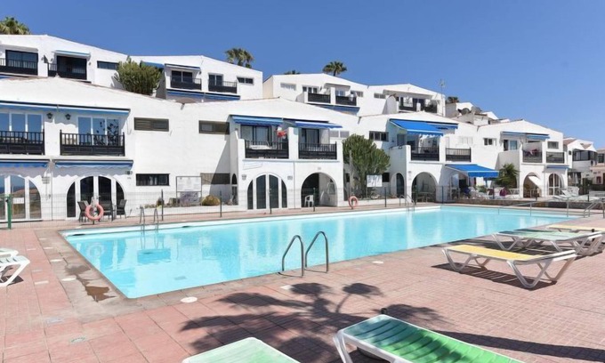 Patalavaca Apartamento | Los Canarios 629 - Adults Only by Interhome