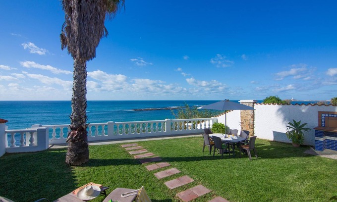 Los Caños de Meca Villa | Los Canos De Meca: Chalet 1ª linea de Playa - Los Caños de Meca