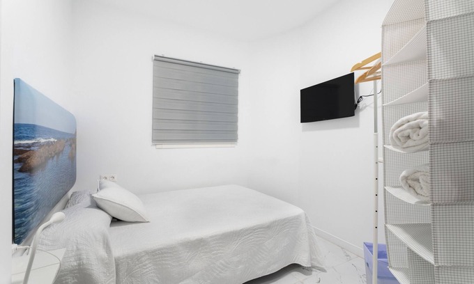 Alcala Apartamento | Los Charquitos' con terraza compartida y Wi-Fi