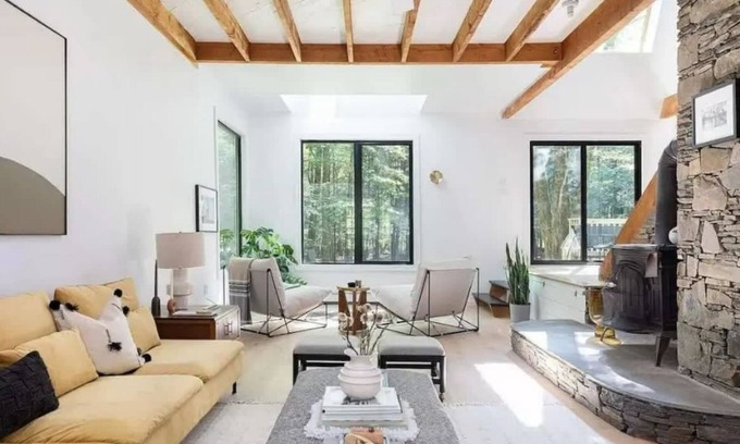 West Saugerties Casa | Los Cipreses - Bright & Airy Catskills