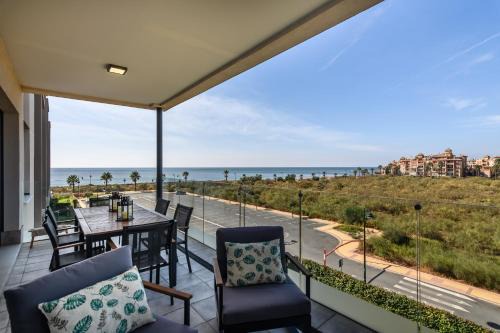Ayamonte Apartamento | Los Flamencos by Ĥ - Playa de los Haraganes HLHF4203PE56