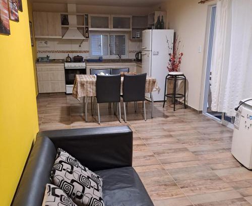 Villa Elisa Casa | LOS MELLIS