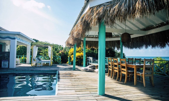 Treasure Beach Villa | El fresco diseño moderno La Sirena Le Ofrece mucho espacio y vistas fabulosas.