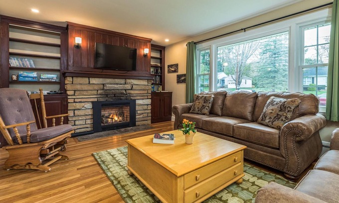 Rochester Casa | Lots of room at Harvest House!