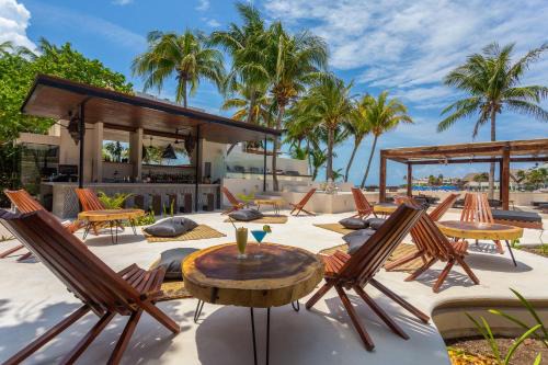 Centro - Supmza 001 Hotel | Lotus Beach Hotel - Adults Only