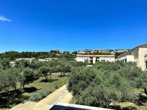Paradou Apartamento | Lou Olivie, appartement climatisé avec piscine aux pieds Alpilles