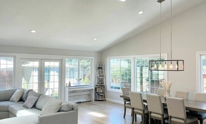 West San Jose Casa | Louis SJ · Family Home w/ Gym & Office in Prime Location