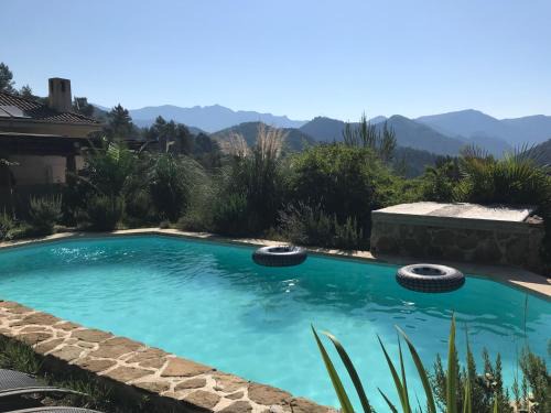 Massoins Cama Y Desayuno | Love Room Villa Charlene
