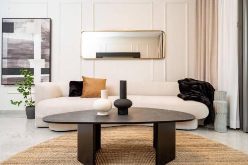 Mea She'arim Apartamento | Lovely 1 bedroom apt w/pool. Haneviim st jerusalem