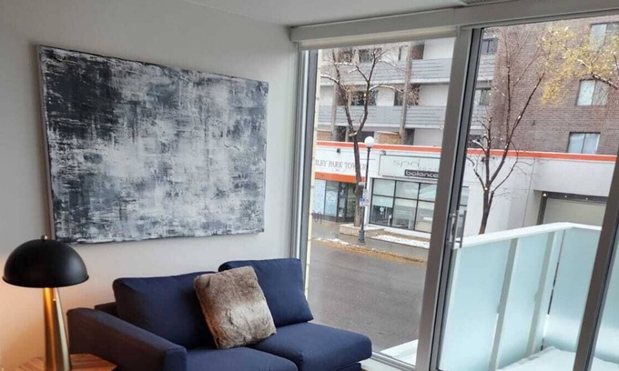 Hillhurst Condominio | Lovely 1 Bedroom Condo in Downtown Calgary