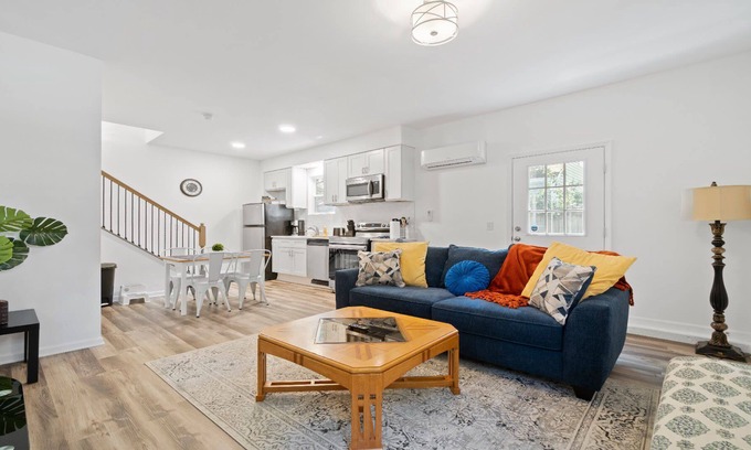 North Charlotte Casa | Lovely 1 BR | Pet-friendly | near Charlotte's best