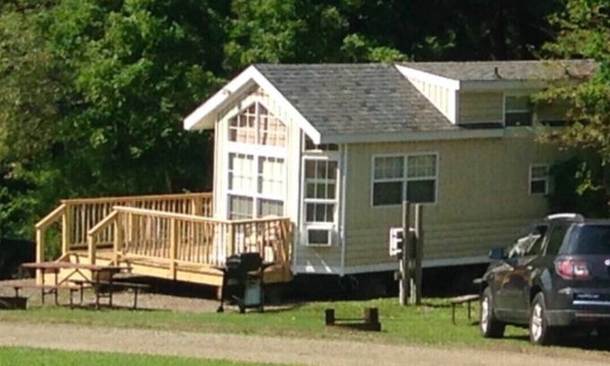Milford Cabaña | Lovely 1-BR tiny house with additional sleeping loft. Less than 5 mi from Cooperstown