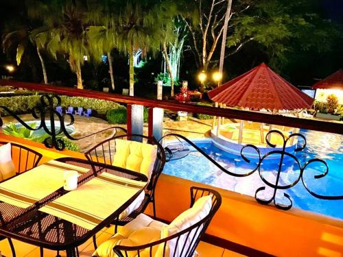 Damas Apartamento | Lovely 2-BDroom Condo in Laguna Eco Village Resort