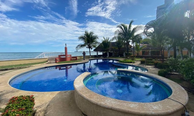 Nueva Gorgona Apartamento | Lovely 2 bed condo with ocean view in Sueño Mar - Gorgona