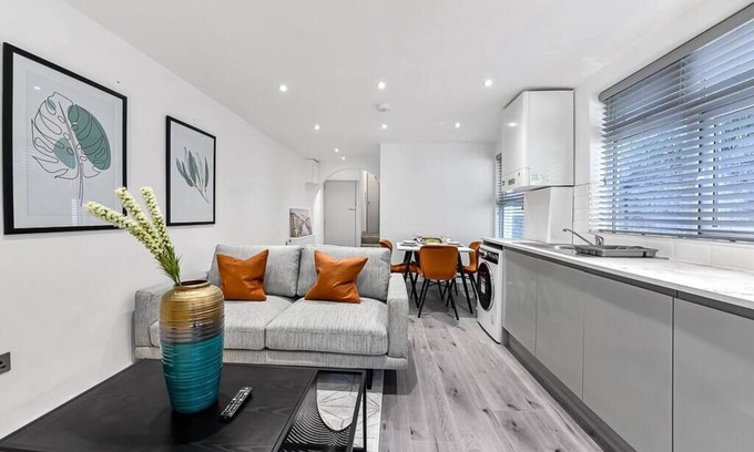 St. Leonard's Apartamento | Lovely 2 Bedroom Apartment in Greater London