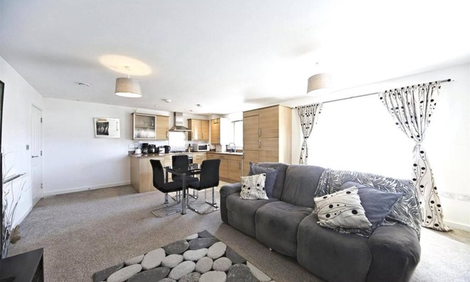 Carshalton Central Apartamento | Lovely 2-bedroom apartment close to local ponds