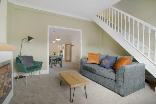 Langley Park Casa | Lovely 2-Bedroom Home in Langley Park, Sleeps 4