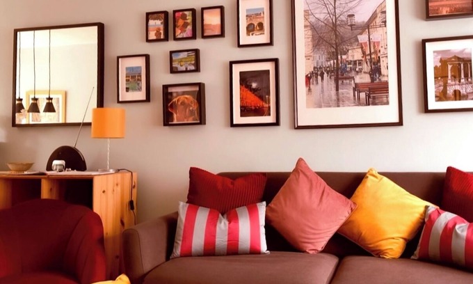 Bath Casa | Lovely 2 bedroom house in Bath parking garden WiFi easy access to the centre