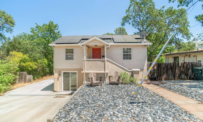 Auburn Casa | Lovely 2-bedroom house with AC in Auburn