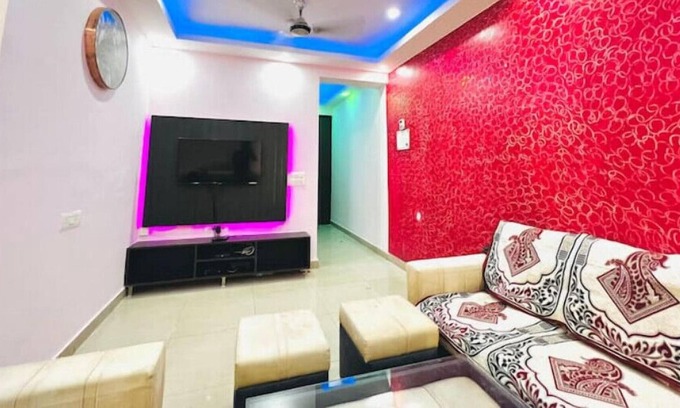 Ghaziabad Apartamento | Lovely 2 BHK flat fullyfurnished