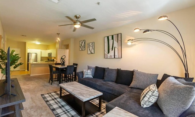 Orange Apartamento | Lovely 2BR/2BA!5MIN to Disney! Angelstadium! HondaCenter.