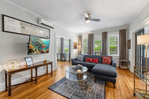 Dilworth Casa | Lovely 2BR near Uptown Charlotte