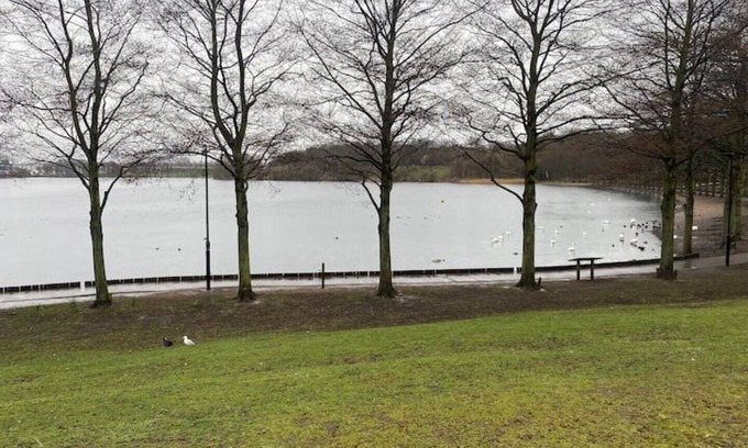 Doncaster Apartamento | Lovely 2nd floor 2 bed flat sleeps 4