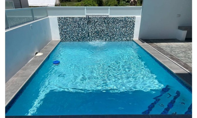 Camaceyes Apartamento | Lovely 3-bedroom apt #6 5 minutes from Crash Boat beach