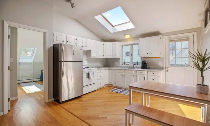Parkside Apartamento | Lovely 3-bedroom downtown Portland apartment