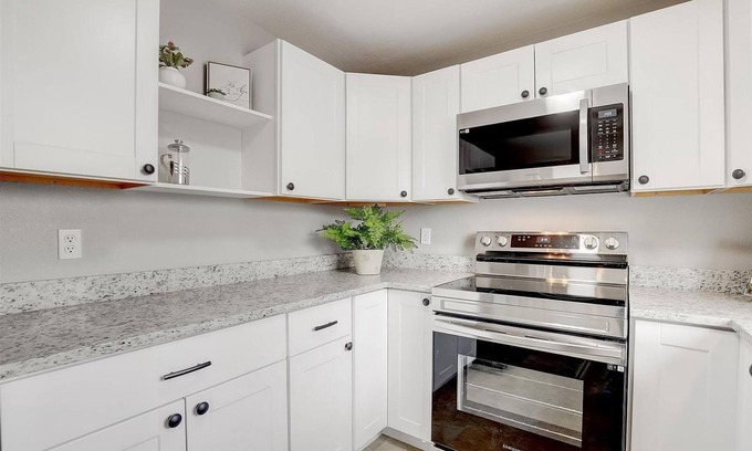 East Colfax Casa | Lovely 3-bedroom house in Denver