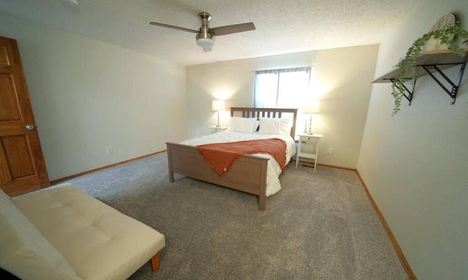 North Central Westminster Casa | Lovely 3Bdr/3Bath home with garage parking