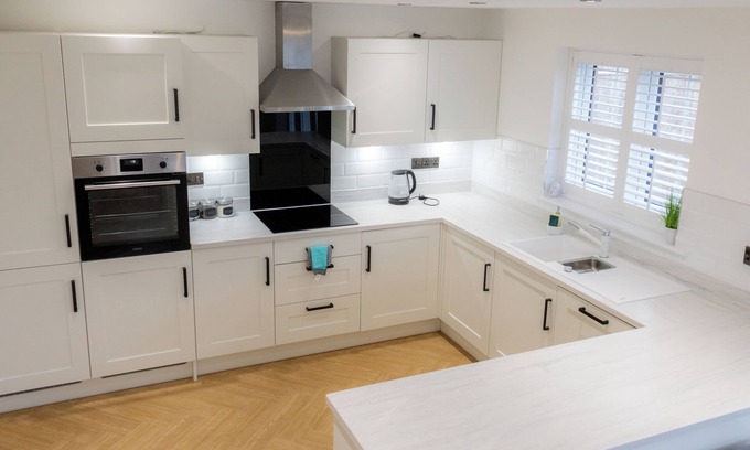 Doncaster Casa | Lovely 4 bedroom house close to Doncaster Racecourse