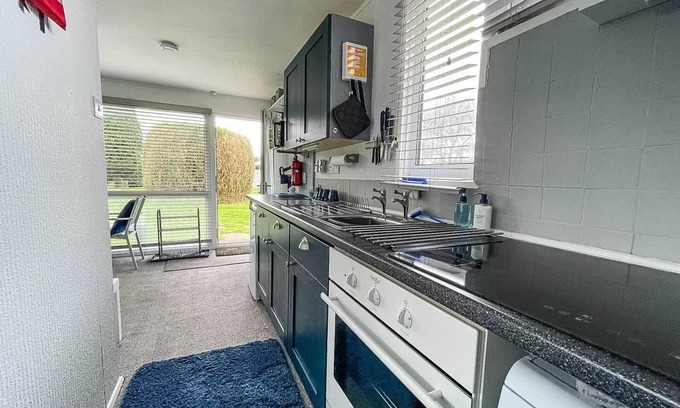 Heacham Chalet De Esquí | Lovely 4 berth chalet in the coastal village of Heacham, ref 92018CS