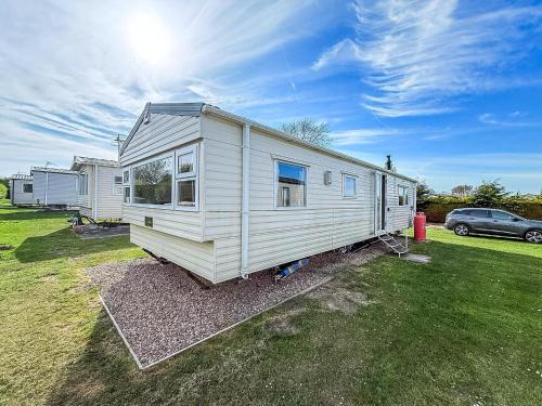 Louth Otro | Lovely 6 Berth Caravan At Sunnydale Holiday Park Ref 35375S