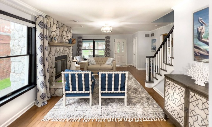 Spring Lake Casa | Lovely 6BR Home, 4blcks to beach w/ badges/locker