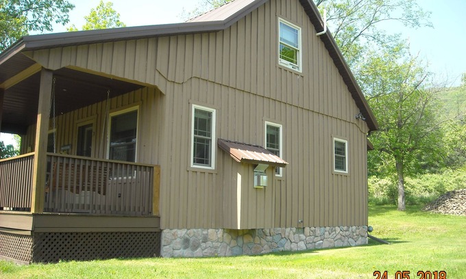 Wellsboro Cabina | Encantadora cabaña Amish Crafted Canyon Country en Wellsboro, Pennsylvania
