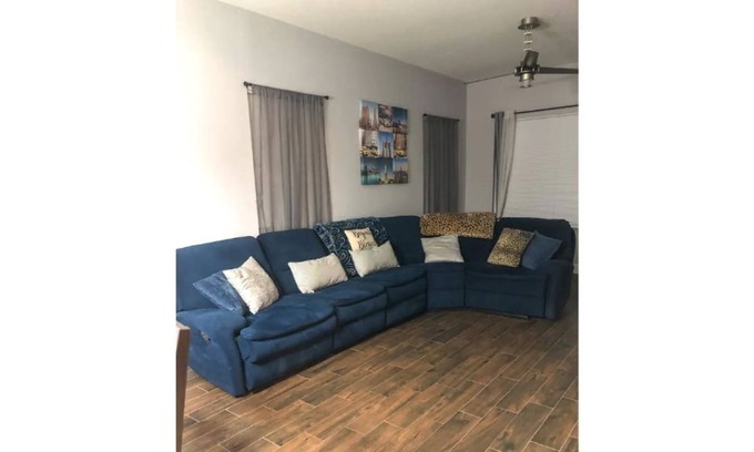 Westchase Casa | lovely and comfortable 3 bedroom home near beach, Tampa