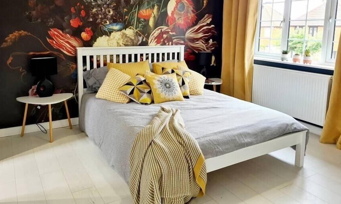 Brentwood Casa | Lovely and Spacious Family House with Garden