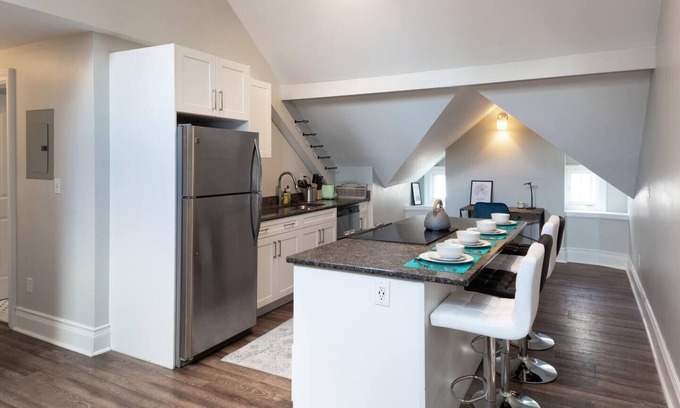 Midtown Apartamento | Lovely and Spacious Apartment in Heart of Midtown