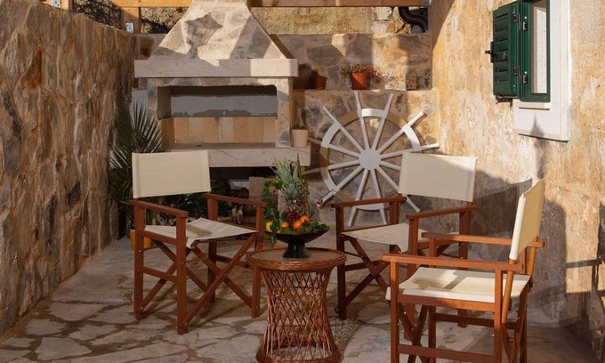 Cove Donja Krusica (Donje selo) Villa | Stone villa Paradise (Villa Nikola)